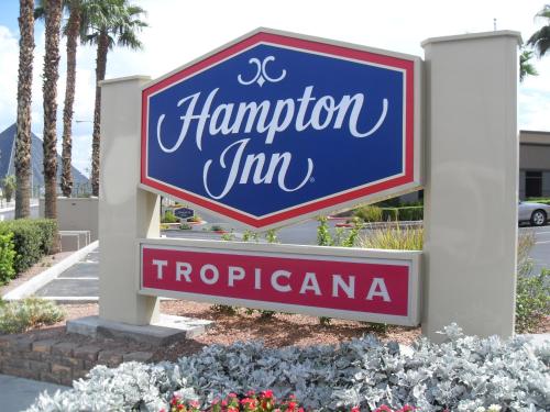 Hampton Inn Tropicana Las Vegas - image 2