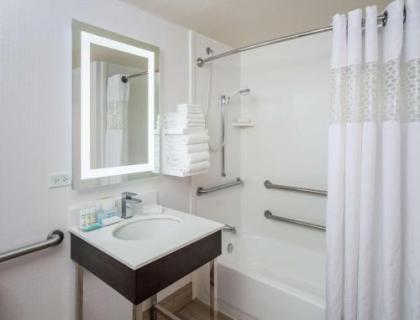 Hampton Inn Tropicana Las Vegas - image 25