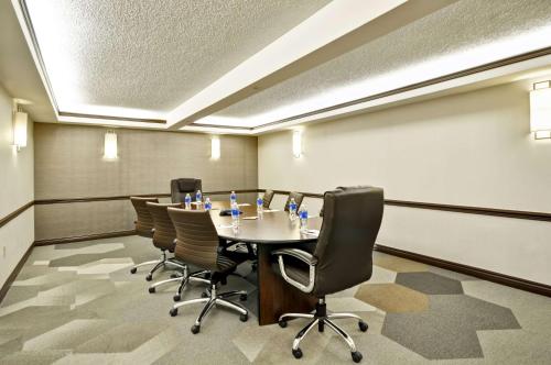 Hyatt Place Las Vegas - image 3