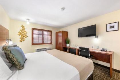 Ellis Island Hotel Casino & Brewery - image 3