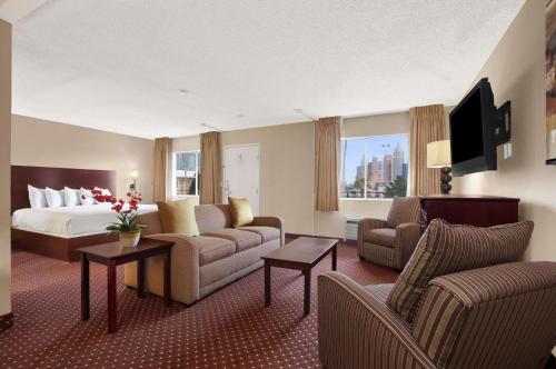 Days Inn by Wyndham Las Vegas Wild Wild West Gambling Hall - image 4
