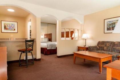 Mardi Gras Hotel & Casino - image 30