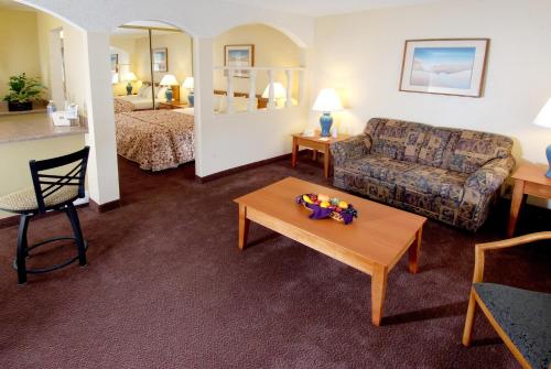 Mardi Gras Hotel & Casino - image 5