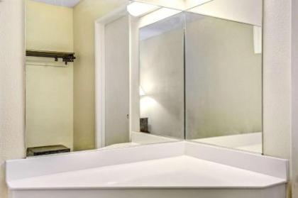 Travelodge by Wyndham Las Vegas Center Strip - image 4