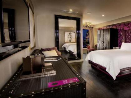 The Cromwell Hotel & Casino - image 2