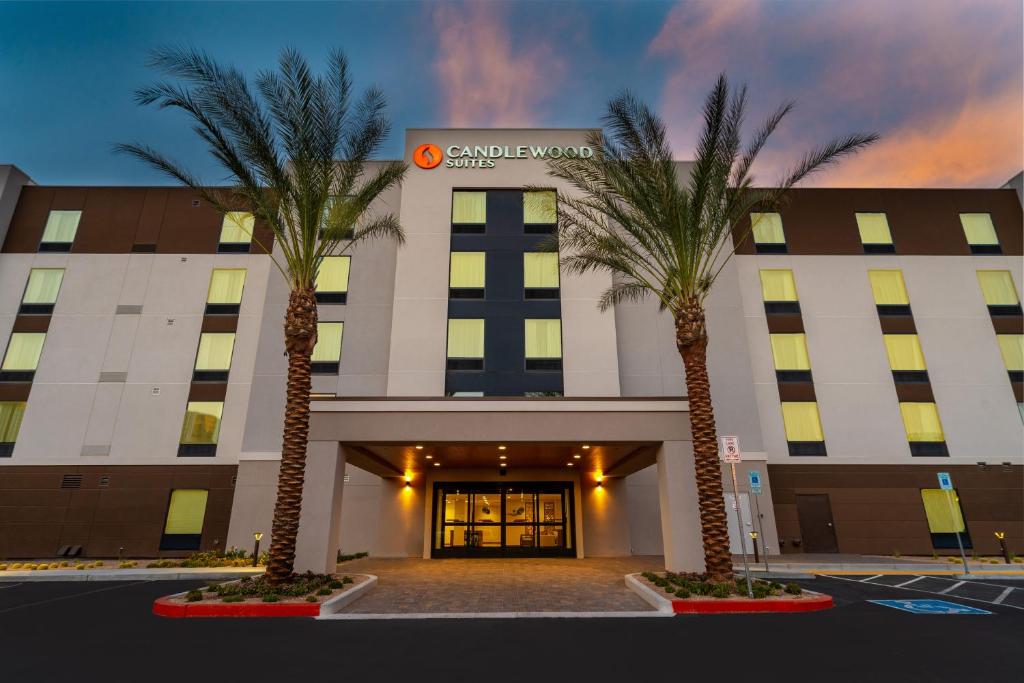 Candlewood Suites Las Vegas - E Tropicana - main image