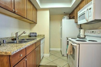 Las Vegas Condo Just Minutes from the Strip! - image 12