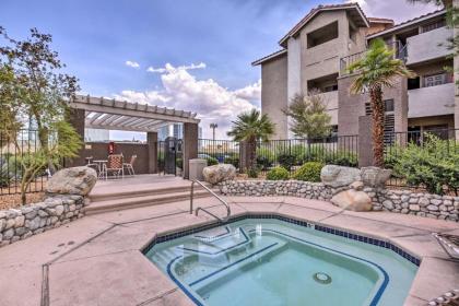 Las Vegas Condo Just Minutes from the Strip! - image 9