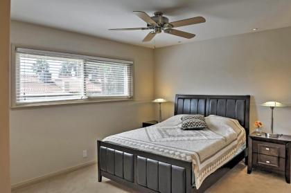 Stunning Home with Private Oasis - 1 half Mile to Strip - image 4
