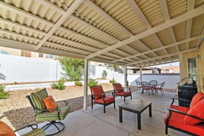Las Vegas Home in Quiet Area - By Golfing and Hiking - image 4