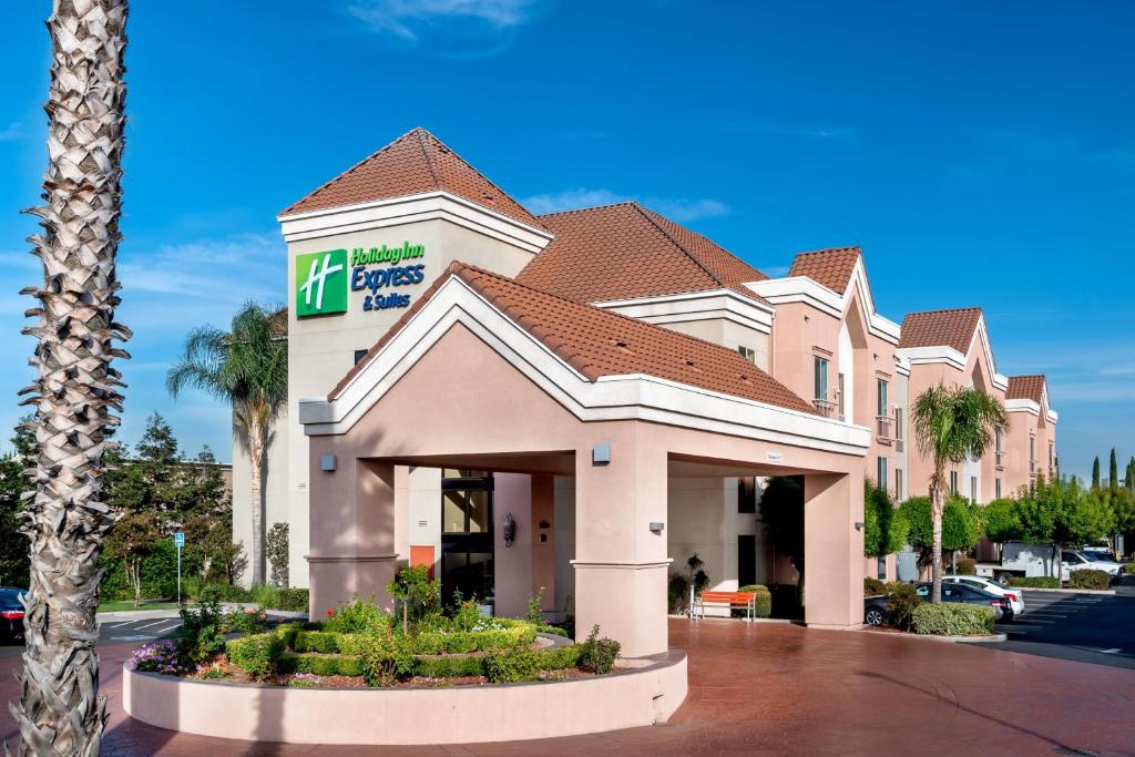 Holiday Inn Express Lathrop - South Stockton an IHG Hotel - main image