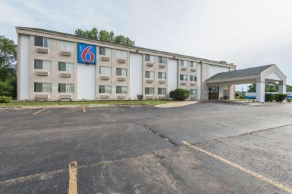 motel 6 Lawrence KS