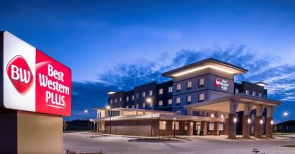 Best Western Plus West Lawrence - image 1