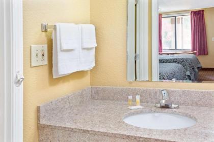 Days Inn by Wyndham Lawrenceville - image 4