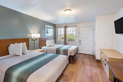 HomeTowne Studios by Red Roof Atlanta – Lawrenceville - image 2