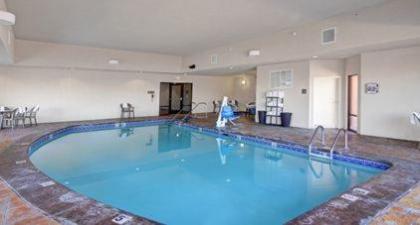 Hampton Inn & Suites Lawton - image 11
