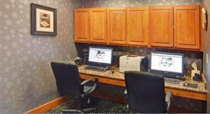 Hampton Inn & Suites Lawton - image 15