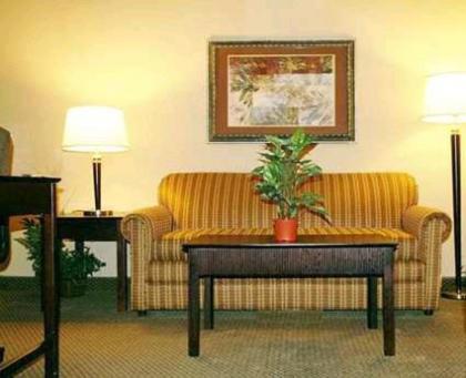 Hampton Inn & Suites Lawton - image 18