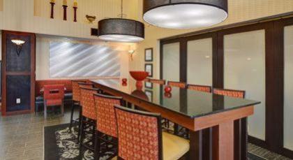 Hampton Inn & Suites Lawton - image 9