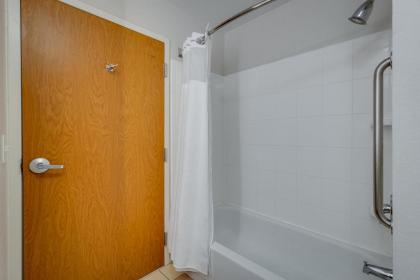 Fairfield Inn & Suites by Marriott Lawton - image 7