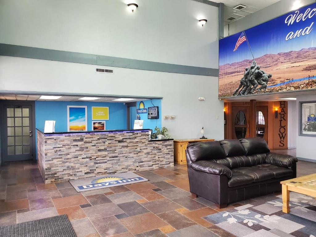 Days Inn by Wyndham Lawton - image 7