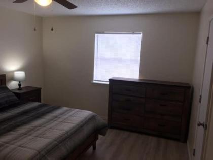 Cozy Upstairs 1 Bedroom Apartment close to Fort Sill - image 3