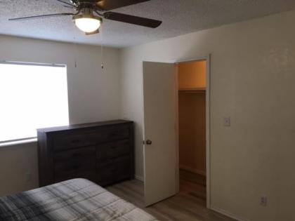 Cozy Upstairs 1 Bedroom Apartment close to Fort Sill - image 4