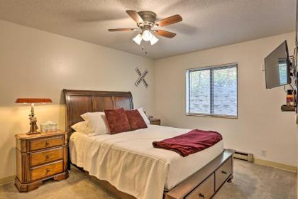 Stylish Updated Black Hills Condo with Shared Patio - image 13