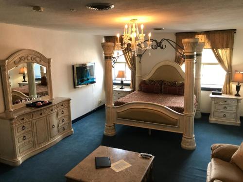 Bavarian Ritz Hotel - image 2