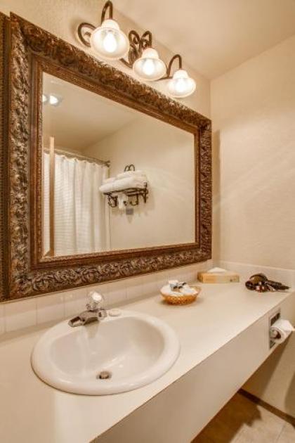 Alpine Rivers Inn - image 5