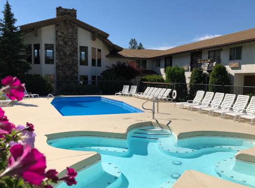 Enzian Inn - image 2
