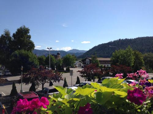 Linderhof Inn - image 4