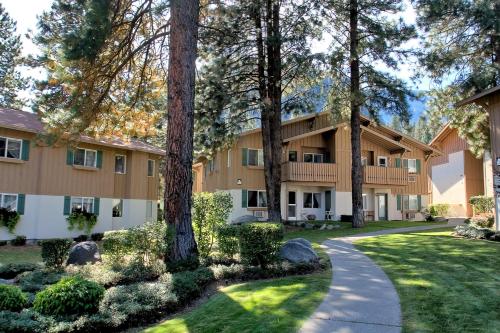 Grizzly Hideaway - image 5