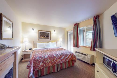 Aspen Suites 506: The Nest - main image