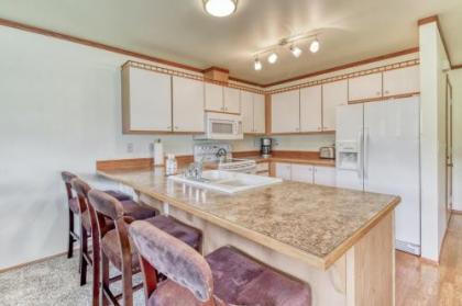 3 Bed 2 Bath Apartment in Leavenworth - image 3