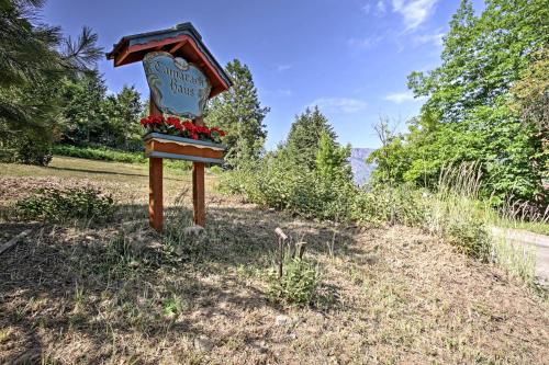 Tamarack Haus with Hot Tub 15 Min Walk to Downtown - image 2