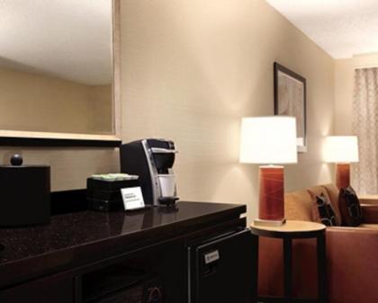 Embassy Suites Kansas City - Overland Park - image 21