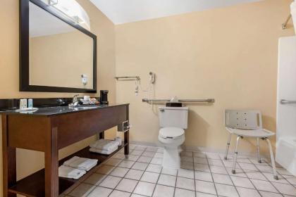 Quality Inn & Suites Lebanon I-65 - image 14