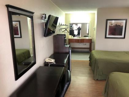 Crossroads Inn - image 2