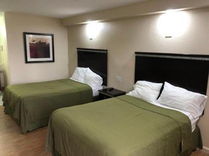 Crossroads Inn - image 3