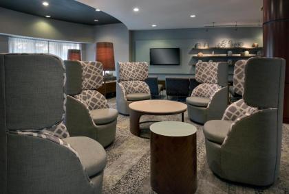 Courtyard by Marriott Lebanon - image 9