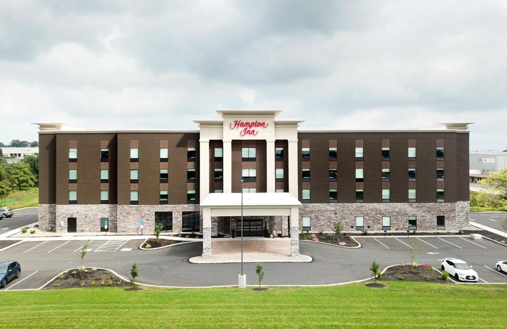 Hampton Inn Lebanon - image 3