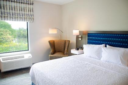 Hampton Inn Lebanon - image 5
