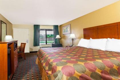 Days Inn by Wyndham Lebanon - image 9