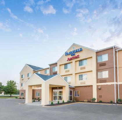 Fairfield Inn  Suites Kansas City Lees Summit