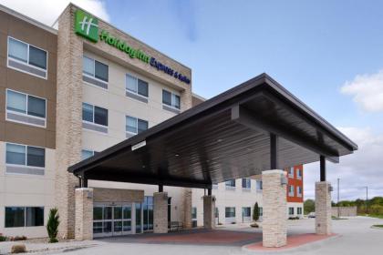 Holiday Inn Express  Suites   Kansas City   Lees Summit an IHG Hotel Lees Summit