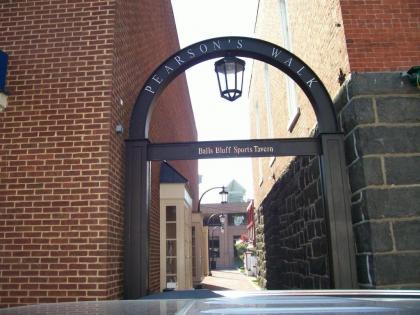 Leesburg Colonial Inn - image 8
