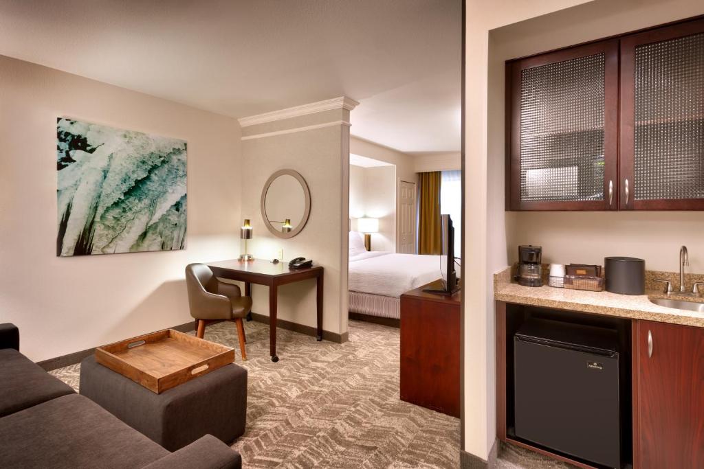SpringHill Suites Lehi at Thanksgiving Point - image 5