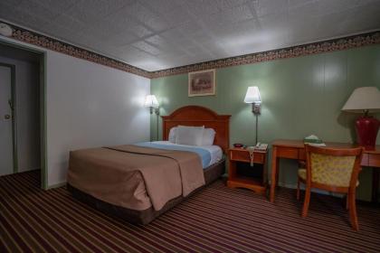 Mahoning Inn - image 15