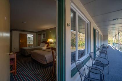 Mahoning Inn - image 6